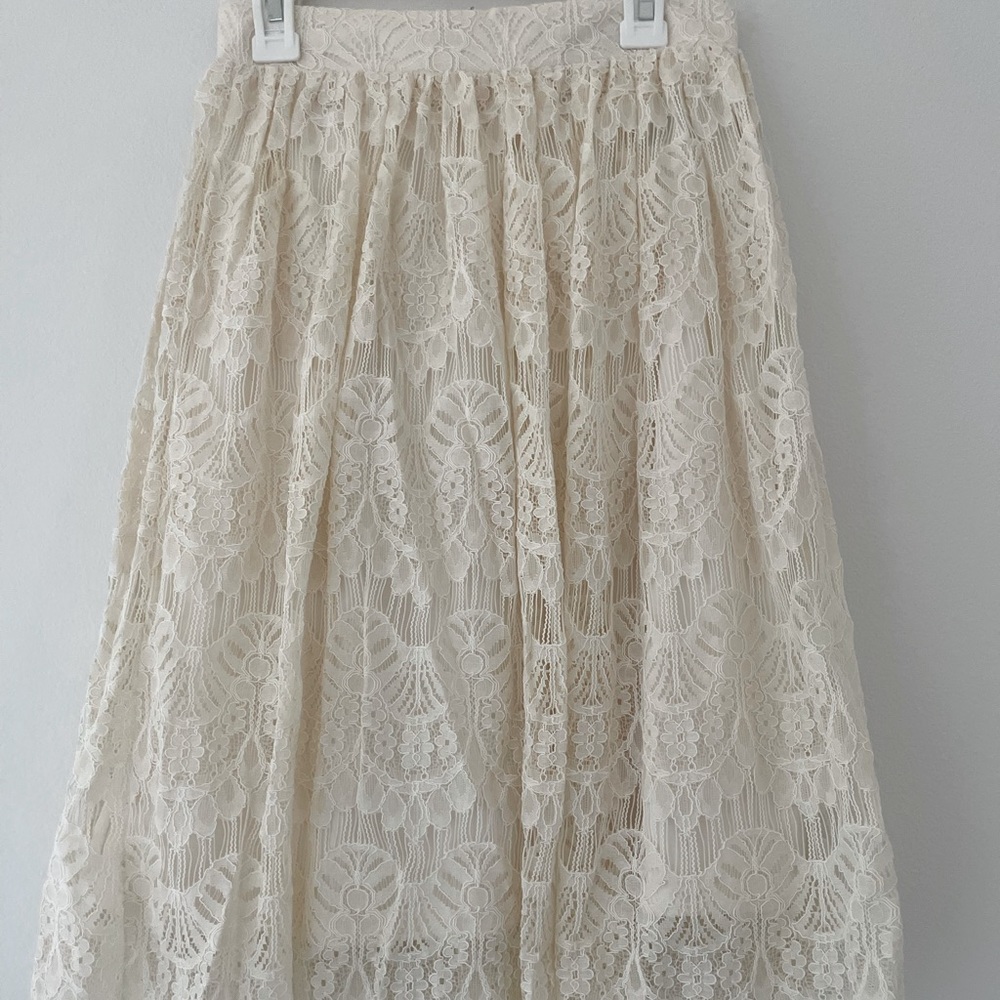 Forever 21 ivory skirt.